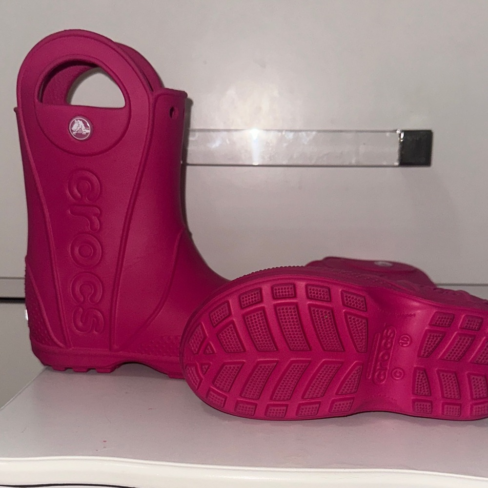 CROCS Fuchsia Rain Boots